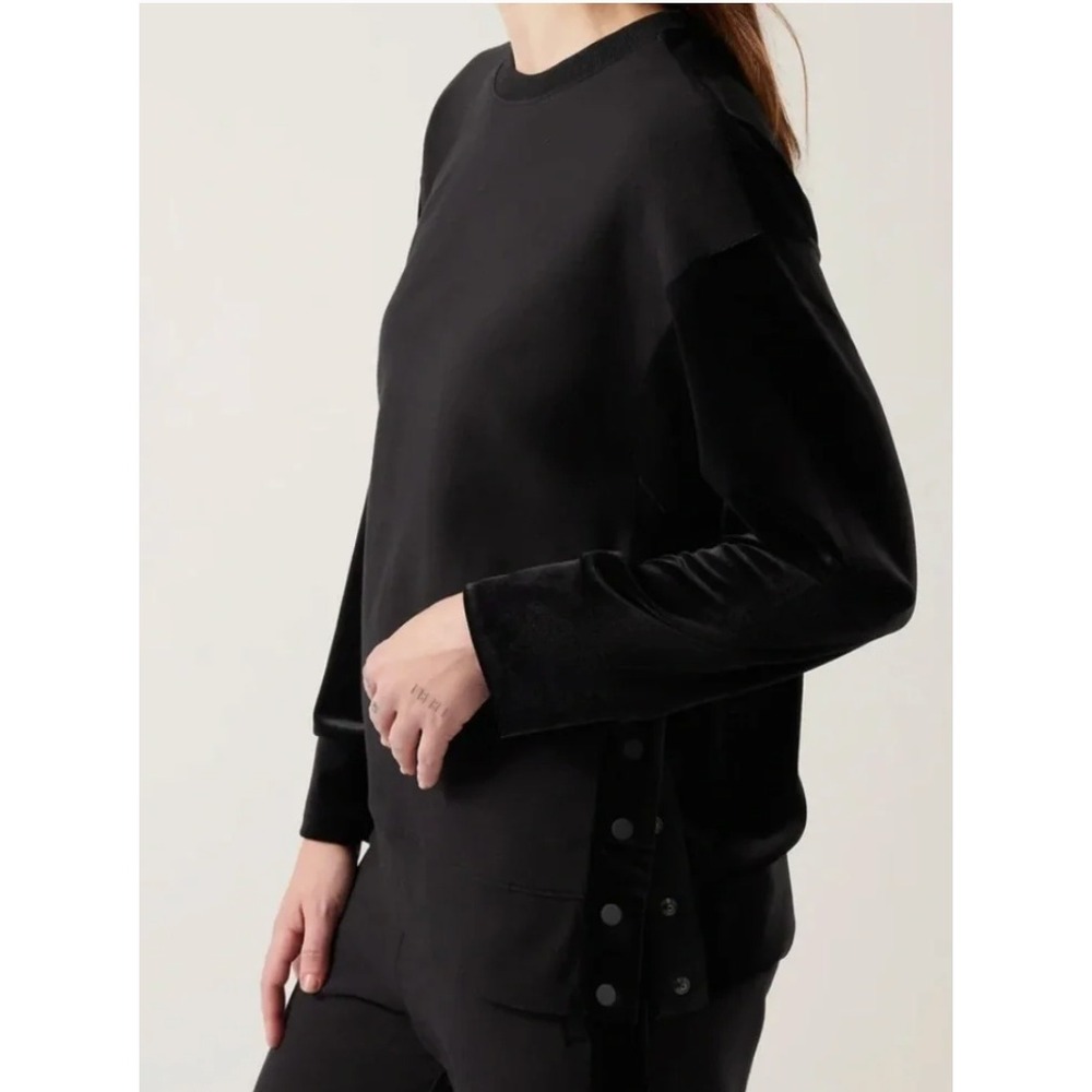 Athleta Retroplush Velvet Crewneck Sweatshirt Black Medium 466916 $99